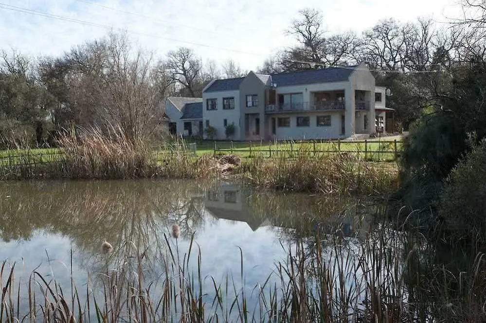 Vineyard Suite Kuils River